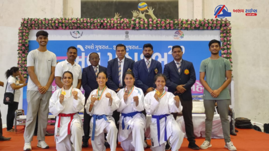 Sportsmen from Surat shone in the Khel Mahakumbh Karate competition.